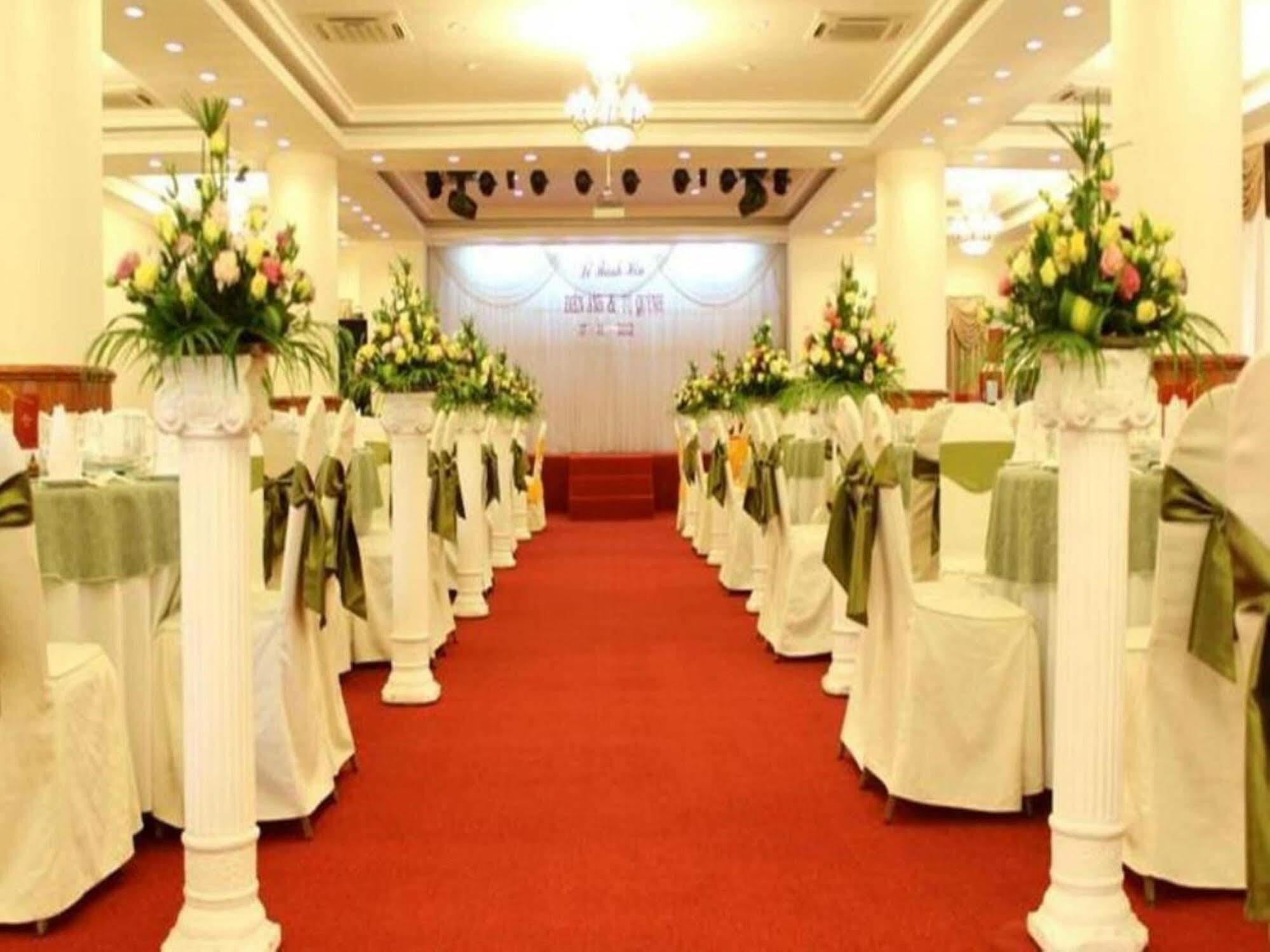 Tan Son Nhat 2 Hotel Ho Chi Minh Zewnętrze zdjęcie